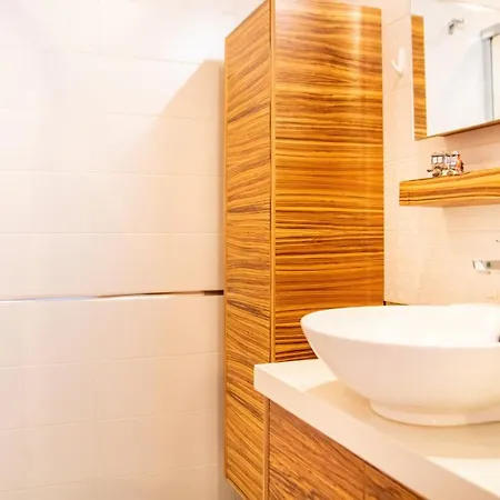 Pleasant Flat Close To Various Malls In Cigli 公寓